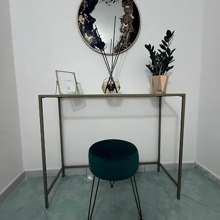 Pensión Anthony Frank *