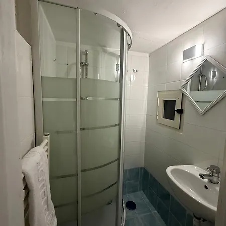 Anthony Frank Casa de hóspedes *